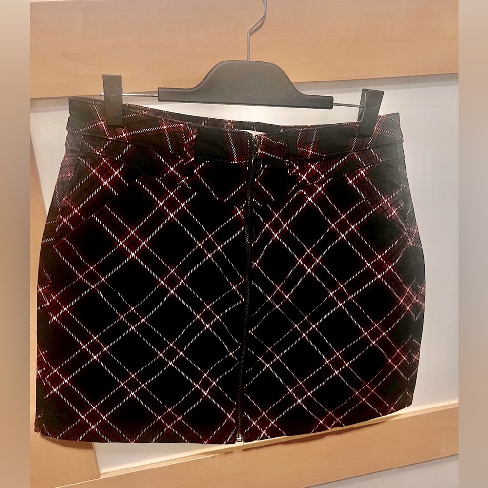 NWOT So 17/33 Juniors Plaid Mini Skirt
